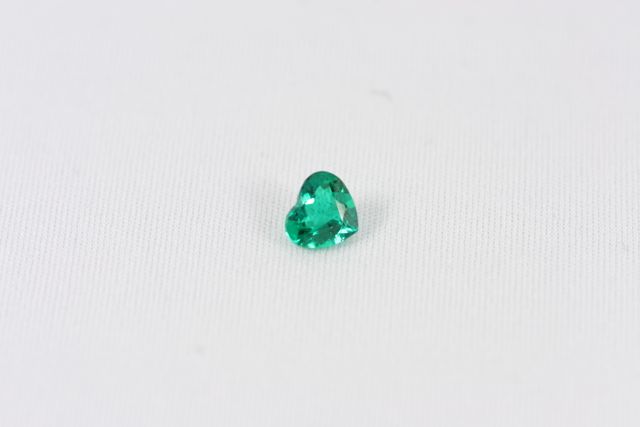 Heart Shape 0.90 ct.